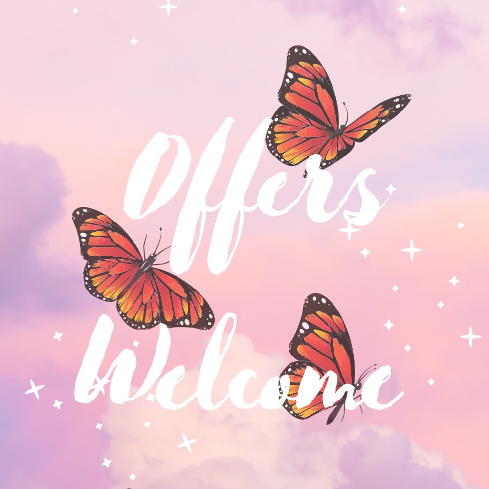 Offers welcome at my closet 🦋